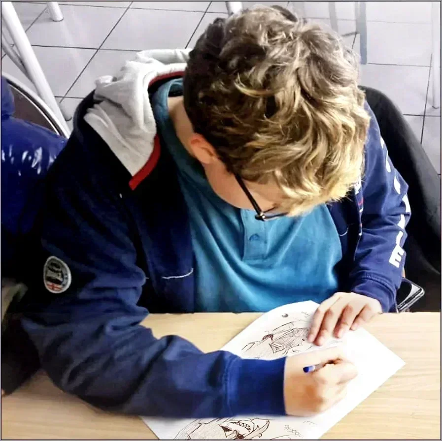 Tavola di fumetto con esercizio di inquadratura e movimento