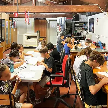 Lezione di manga junior del docente Marika Folicaldi nella sede di Bologna – 2025