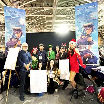 Torino Comics al Lingotto, foto di gruppo con cosplayer e docenti della scuola – Torino 2022